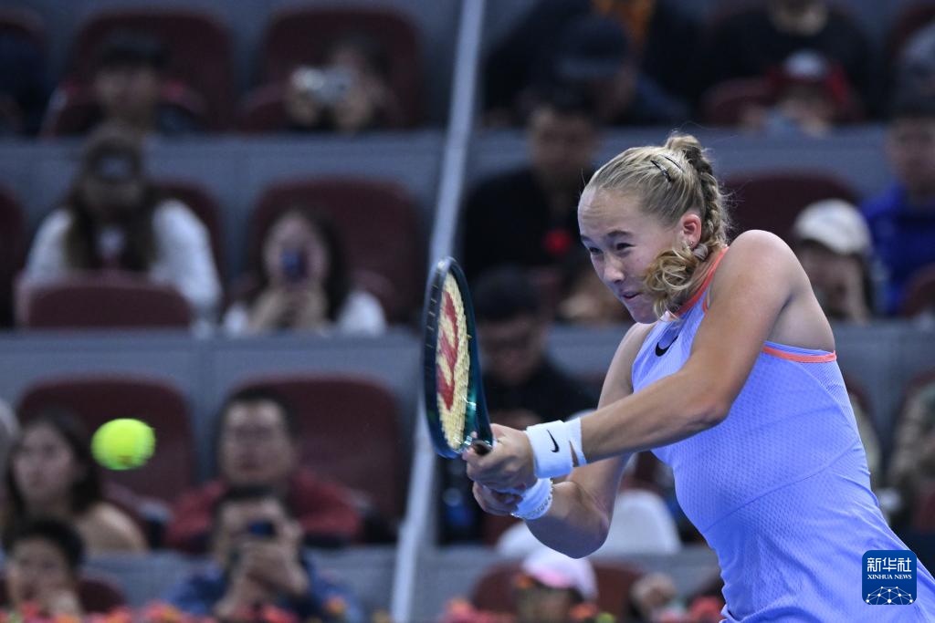 继续磨砺自 继续磨砺自