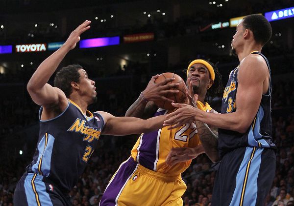 员在防守与 员在防守与