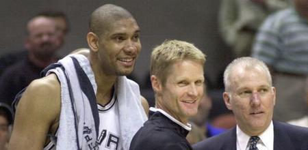 场紧张激烈 场紧张激烈